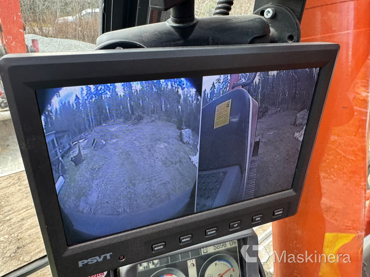 Гусеничный экскаватор Grävmaskin Hitachi ZX130-3: фото 32