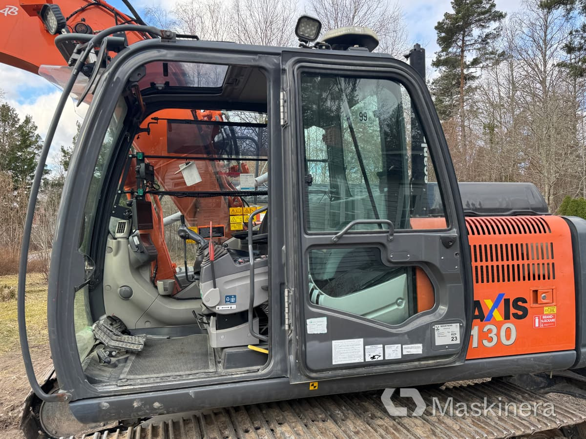 Гусеничный экскаватор Grävmaskin Hitachi ZX130-3: фото 16
