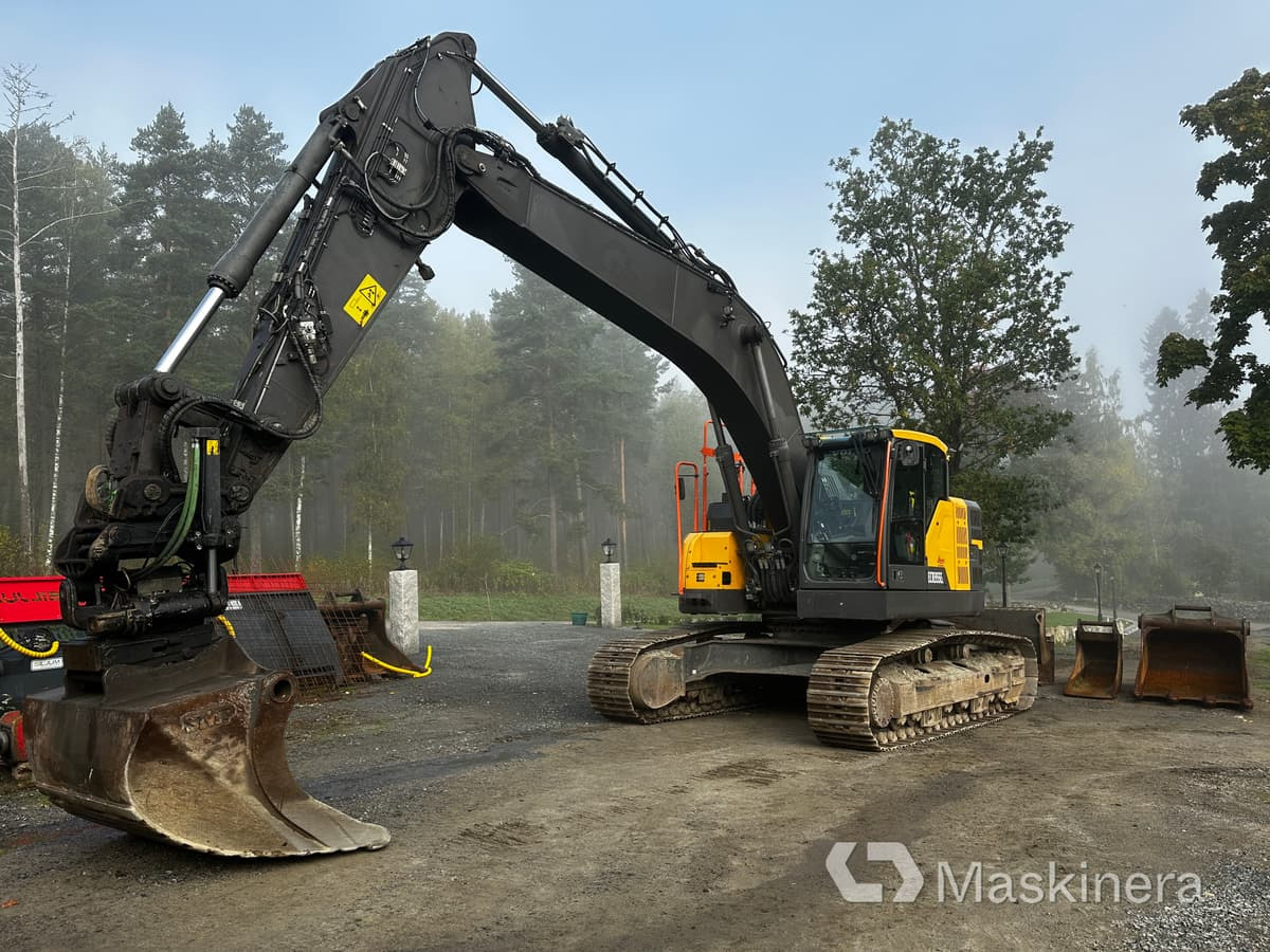Grävmaskin Volvo ECR355EL GPS & tillbehör - Гусеничный экскаватор: фото 1 Grävmaskin Volvo ECR355EL GPS & tillbehör - Гусеничный экскаватор: фото 1