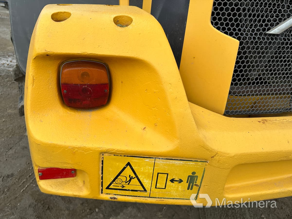 Колёсный погрузчик Hjullastare Volvo L60G [ Copy ]: фото 19
