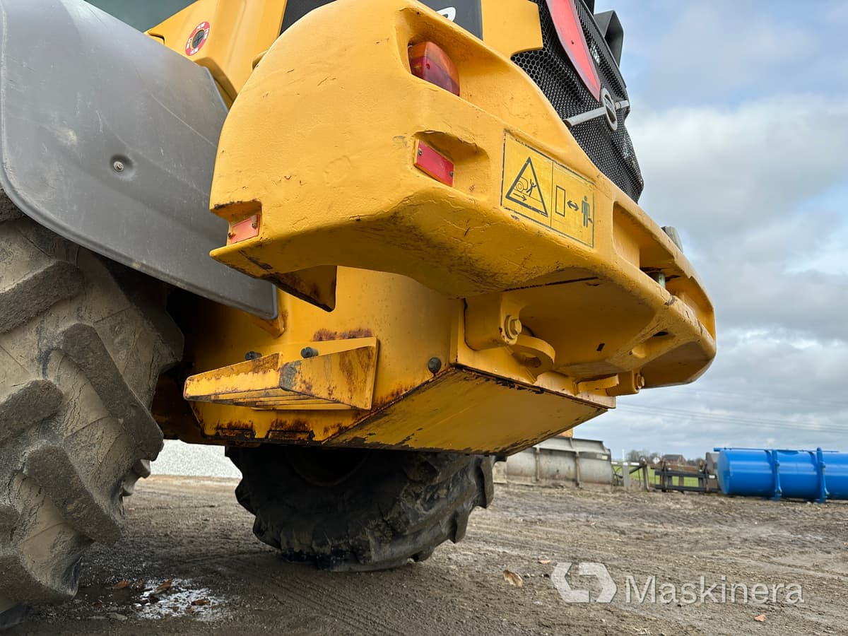 Колёсный погрузчик Hjullastare Volvo L60G [ Copy ]: фото 14