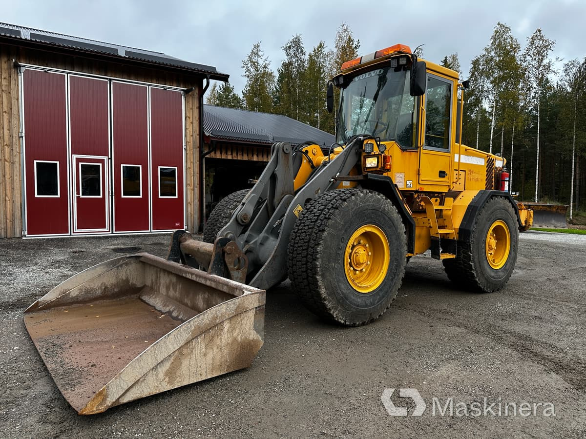 Hjullastare Volvo L70D - Колёсный погрузчик: фото 1 Hjullastare Volvo L70D - Колёсный погрузчик: фото 1