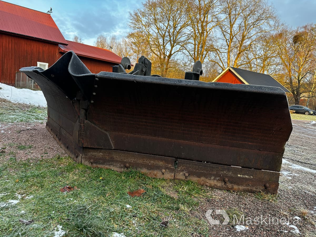 Holms KHV320 Vikplog Holms KHV 320 - Отвал для снега: фото 1 Holms KHV320 Vikplog Holms KHV 320 - Отвал для снега: фото 1