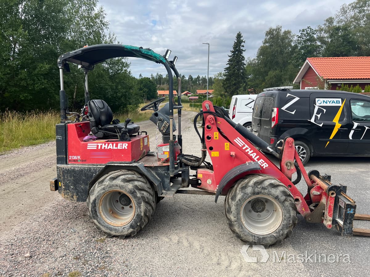 Kompaktlastare Thaler 2138/k - Компактный фронтальный погрузчик: фото 4 Kompaktlastare Thaler 2138/k - Компактный фронтальный погрузчик: фото 4