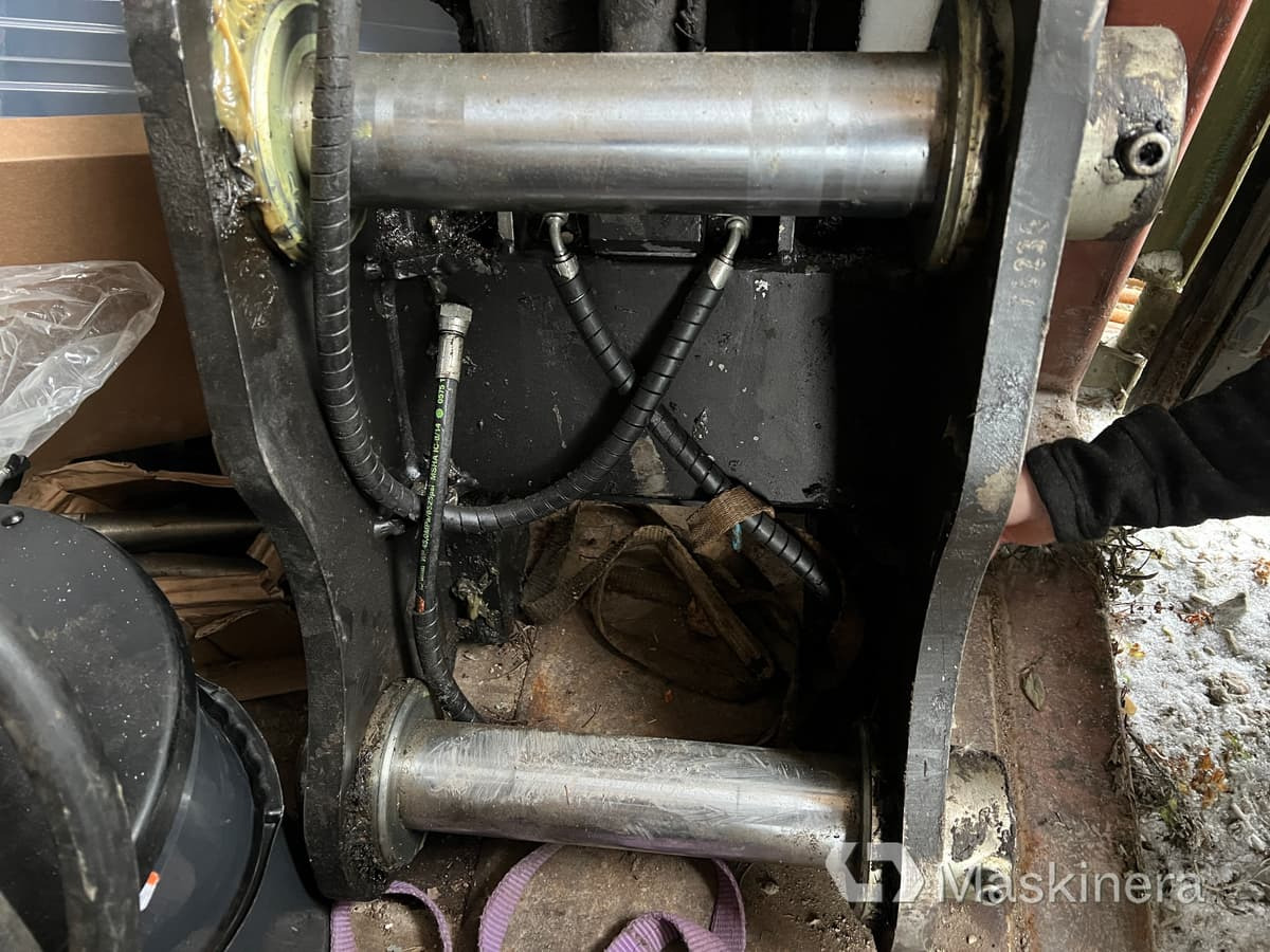 Redskapsfäste B20 Engcon RFS1 - Навесное оборудование для Строительной техники: фото 4 Redskapsfäste B20 Engcon RFS1 - Навесное оборудование для Строительной техники: фото 4