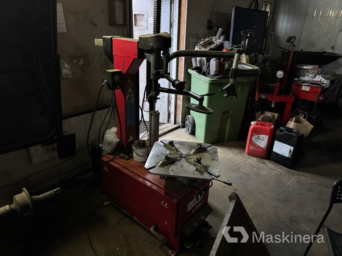 Pela & Megaspin 400 Däckmaskin Pela U-236A & Megaspin 400 - Оборудование для мастерских: фото 2 Pela & Megaspin 400 Däckmaskin Pela U-236A & Megaspin 400 - Оборудование для мастерских: фото 2