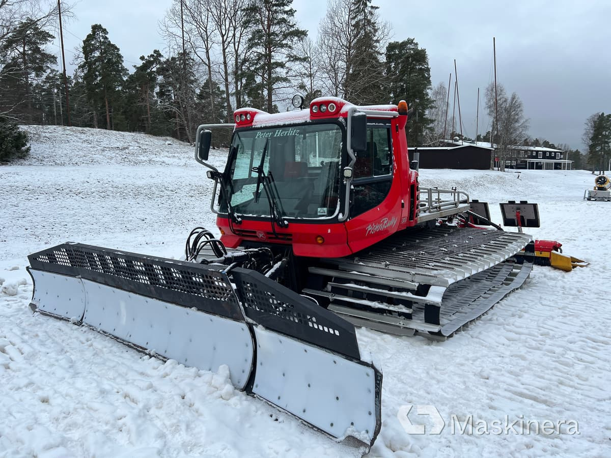 Pistmaskin Pisten Bully 300 - Снегоуборочная машина: фото 1 Pistmaskin Pisten Bully 300 - Снегоуборочная машина: фото 1