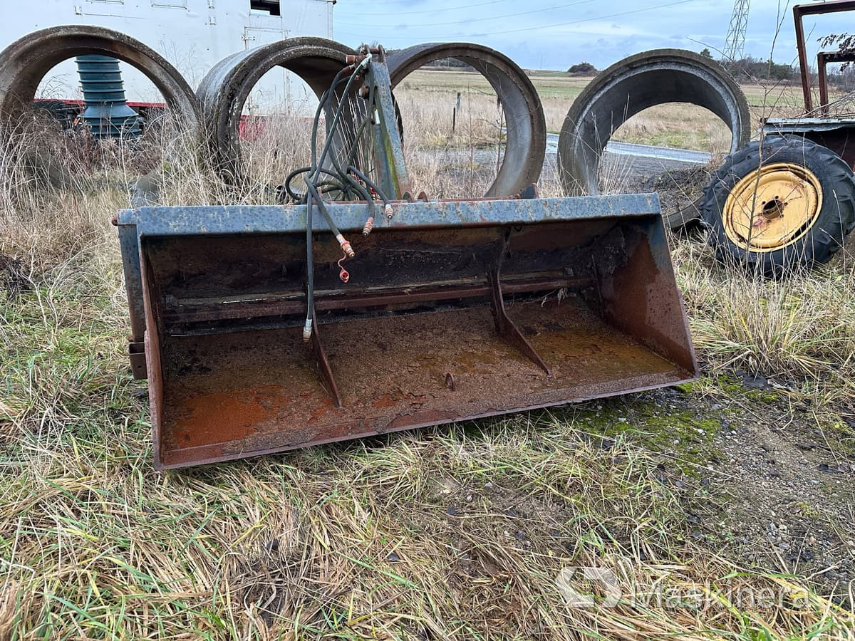 Sandspridare Valsspridare YSTA - Разбрасыватель песка/ Соли: фото 2 Sandspridare Valsspridare YSTA - Разбрасыватель песка/ Соли: фото 2