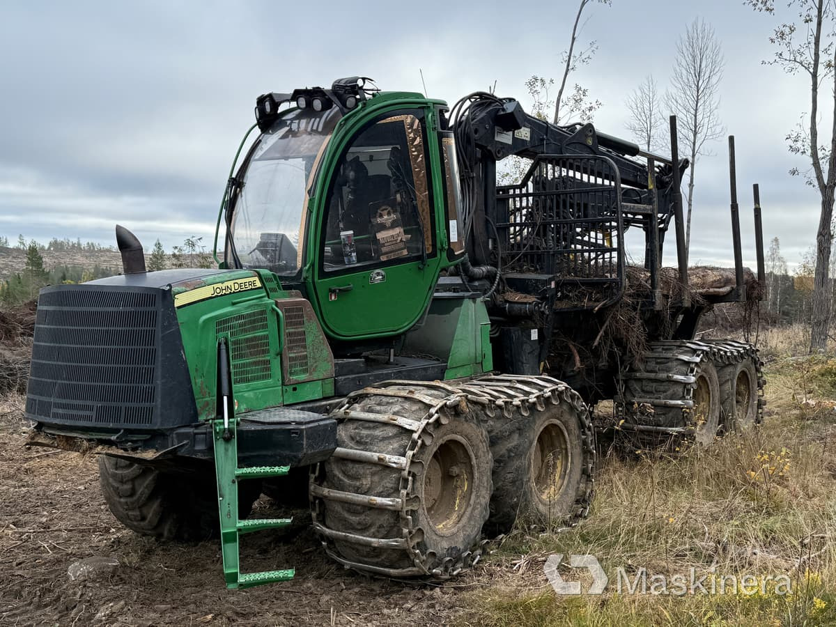 Skotare John Deere 1210E - Форвардер: фото 1 Skotare John Deere 1210E - Форвардер: фото 1