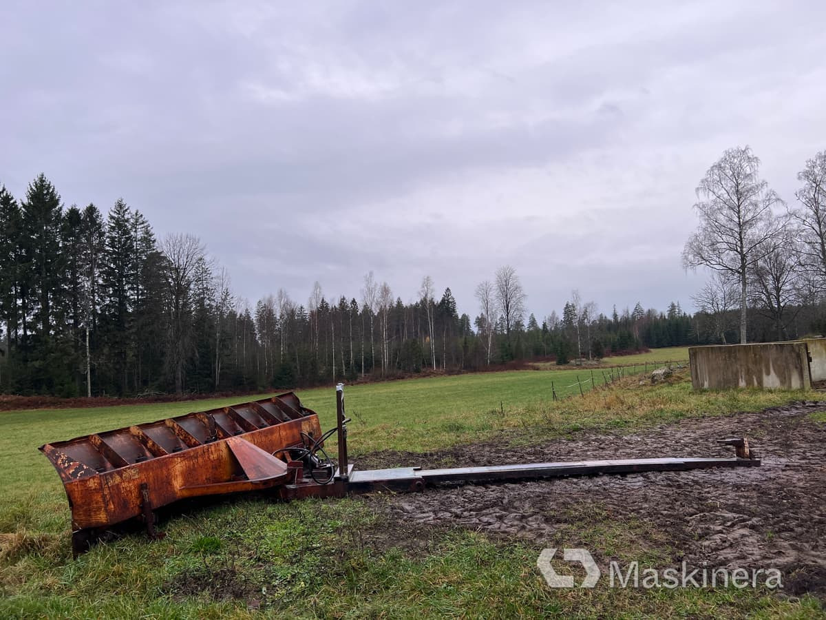 Snöblad med bom, Holms 3,2 m - Отвал для снега: фото 5 Snöblad med bom, Holms 3,2 m - Отвал для снега: фото 5