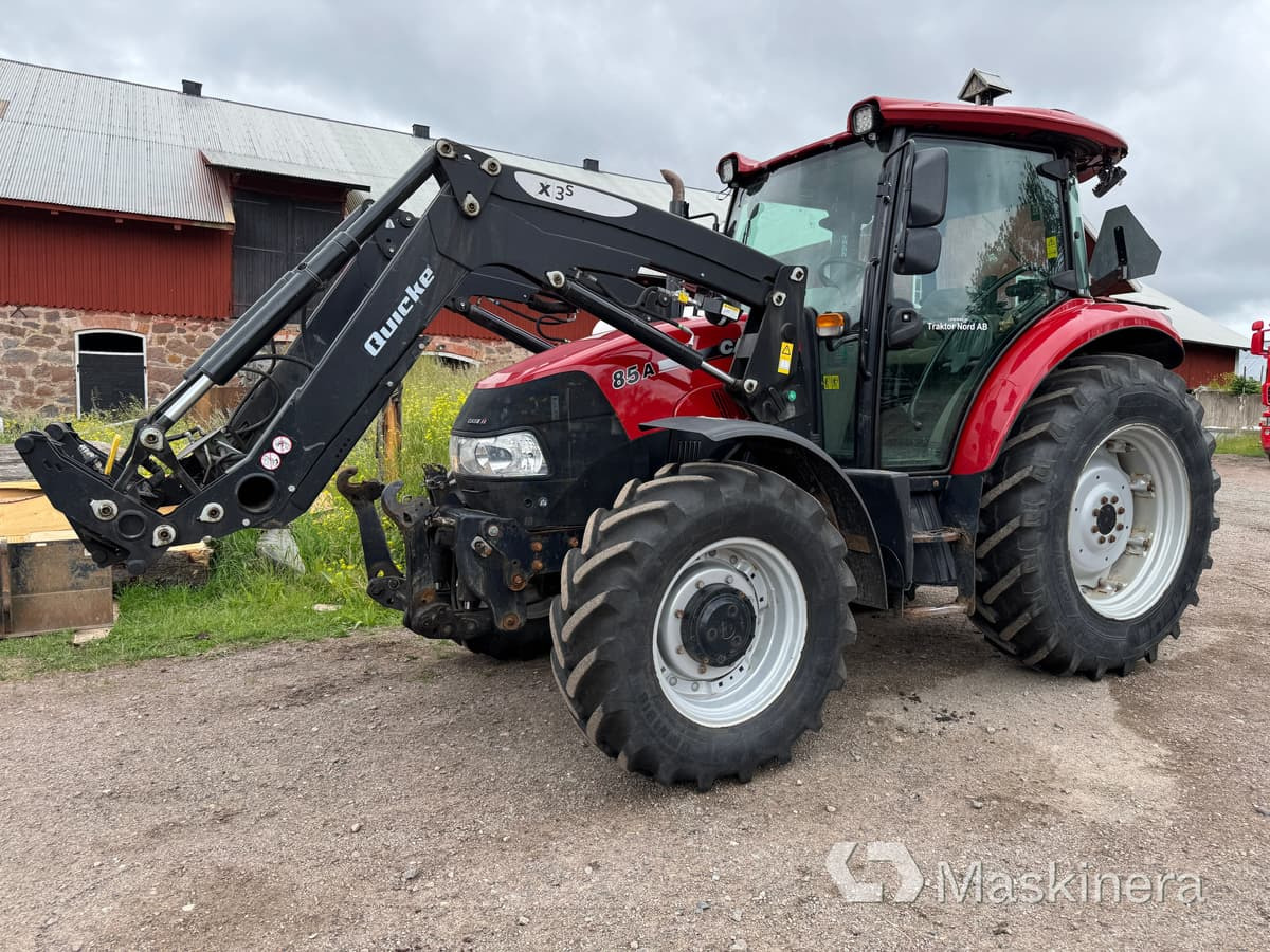 Traktor Case Farmall 85A med lastare - Трактор: фото 1 Traktor Case Farmall 85A med lastare - Трактор: фото 1