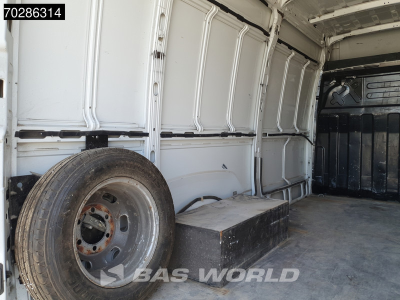 Цельнометаллический фургон Iveco Daily 35C14 Automaat Dubbellucht L2H2 3,5t Trekhaak Airco Cruise Camera Imperiaal Euro6 L2 12m3 Airco Trekhaak Cruise control: фото 8