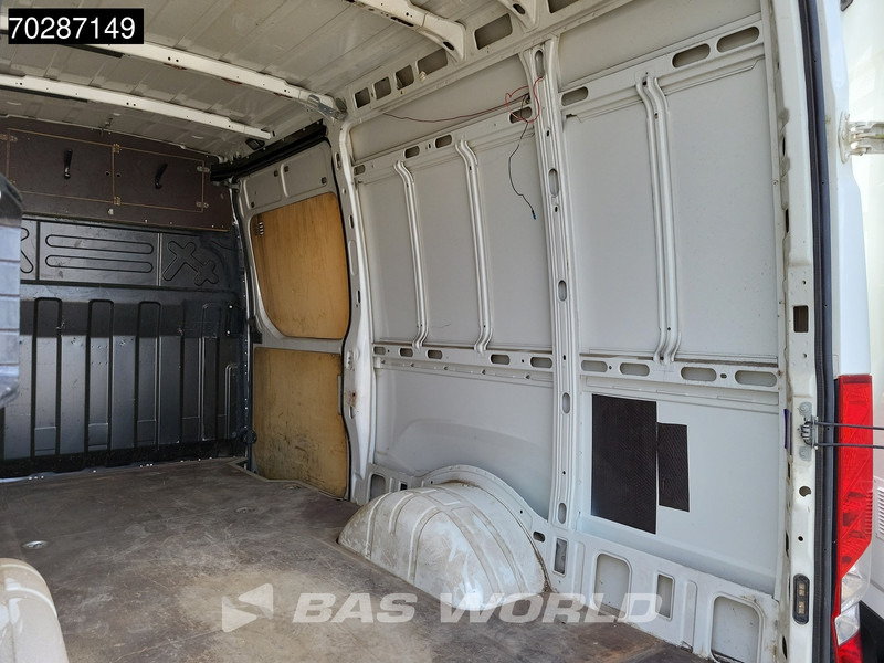 Цельнометаллический фургон Iveco Daily 35C18 3.0L Dubbellucht L2H2 3,5t Trekhaak Navi Airco Cruise Camera Imperiaal Euro6 L2 12m3 Airco Trekhaak Cruise control: фото 9