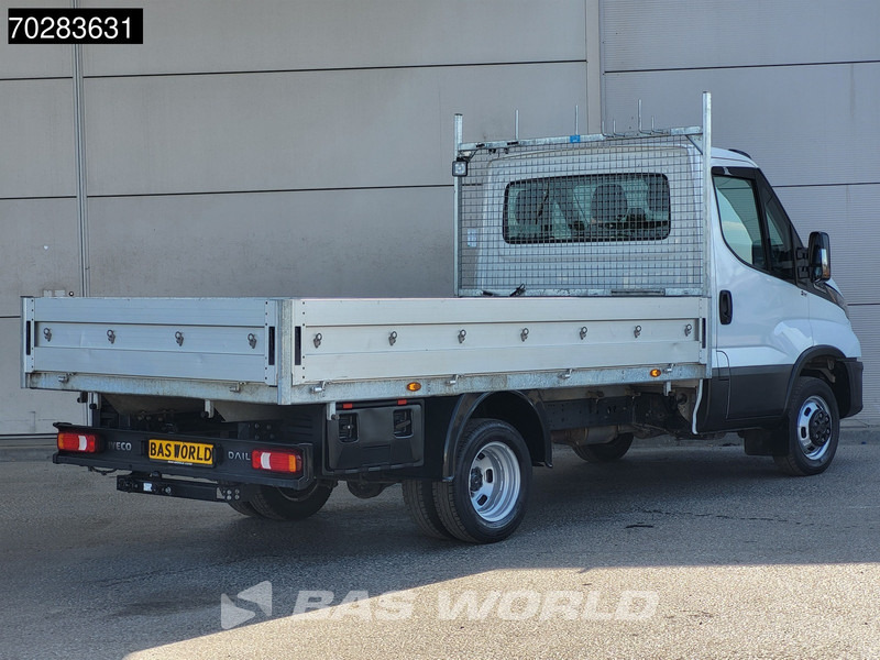 Iveco Daily 35C18 3.0L Open Laadbak Dubbellucht 3,5t Trekhaak Airco Cruise Camera Parkeersensoren Euro6 Meubelbak Koffer Airco Trekhaak Crui - Малотоннажный бортовой грузовик: фото 5 Iveco Daily 35C18 3.0L Open Laadbak Dubbellucht 3,5t Trekhaak Airco Cruise Camera Parkeersensoren Euro6 Meubelbak Koffer Airco Trekhaak Crui - Малотоннажный бортовой грузовик: фото 5