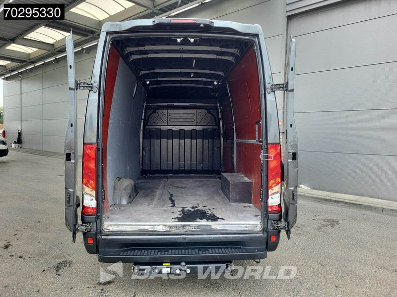 Iveco Daily 35S18 3.0L Automaat L2H2 3,5t Trekhaak 180PK ACC LED Navi Airco Cruise Camera Parkeersensoren Euro6 L2 12m3 Airco Trekhaak - Цельнометаллический фургон: фото 3 Iveco Daily 35S18 3.0L Automaat L2H2 3,5t Trekhaak 180PK ACC LED Navi Airco Cruise Camera Parkeersensoren Euro6 L2 12m3 Airco Trekhaak - Цельнометаллический фургон: фото 3