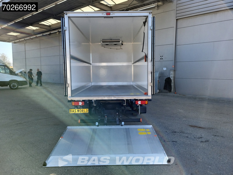 Iveco Daily 35S18 3.0L Laadklep Koelwagen Vriezer Thermoking V-200 MAX 220V stekker -18 LED Navi Airco ACC Koel Koeler Kühler Kühlwagen Kühl - Малотоннажный рефрижератор: фото 3 Iveco Daily 35S18 3.0L Laadklep Koelwagen Vriezer Thermoking V-200 MAX 220V stekker -18 LED Navi Airco ACC Koel Koeler Kühler Kühlwagen Kühl - Малотоннажный рефрижератор: фото 3