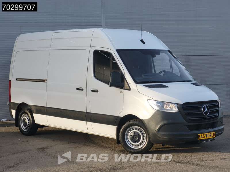 Mercedes-Benz Sprinter 315 CDI Automaat L2H2 Trekhaak ACC Airco Camera Parkeersensoren MBUX CarPlay Euro6 L2 Airco Trekhaak - Цельнометаллический фургон: фото 3 Mercedes-Benz Sprinter 315 CDI Automaat L2H2 Trekhaak ACC Airco Camera Parkeersensoren MBUX CarPlay Euro6 L2 Airco Trekhaak - Цельнометаллический фургон: фото 3