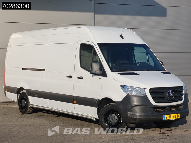Mercedes-Benz Sprinter 315 CDI Automaat L3H2 Navi Airco Cruise Camera MBUX Carplay Euro6 L3 15m3 Airco Cruise control - Цельнометаллический фургон: фото 2 Mercedes-Benz Sprinter 315 CDI Automaat L3H2 Navi Airco Cruise Camera MBUX Carplay Euro6 L3 15m3 Airco Cruise control - Цельнометаллический фургон: фото 2