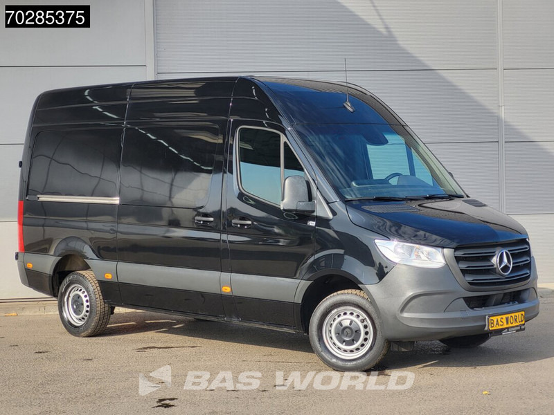 Mercedes-Benz Sprinter 317 CDI Automaat L2H2 170PK Airco Camera MBUX Euro6 L2 12m3 Airco - Цельнометаллический фургон: фото 3 Mercedes-Benz Sprinter 317 CDI Automaat L2H2 170PK Airco Camera MBUX Euro6 L2 12m3 Airco - Цельнометаллический фургон: фото 3