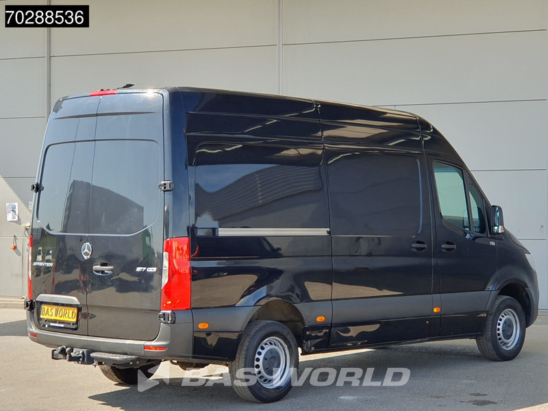 Mercedes-Benz Sprinter 317 CDI Automaat L2H2 3500KG Trekhaak Airco Camera MBUX CarPlay Euro6 L2 12m3 Airco Trekhaak - Цельнометаллический фургон: фото 5 Mercedes-Benz Sprinter 317 CDI Automaat L2H2 3500KG Trekhaak Airco Camera MBUX CarPlay Euro6 L2 12m3 Airco Trekhaak - Цельнометаллический фургон: фото 5