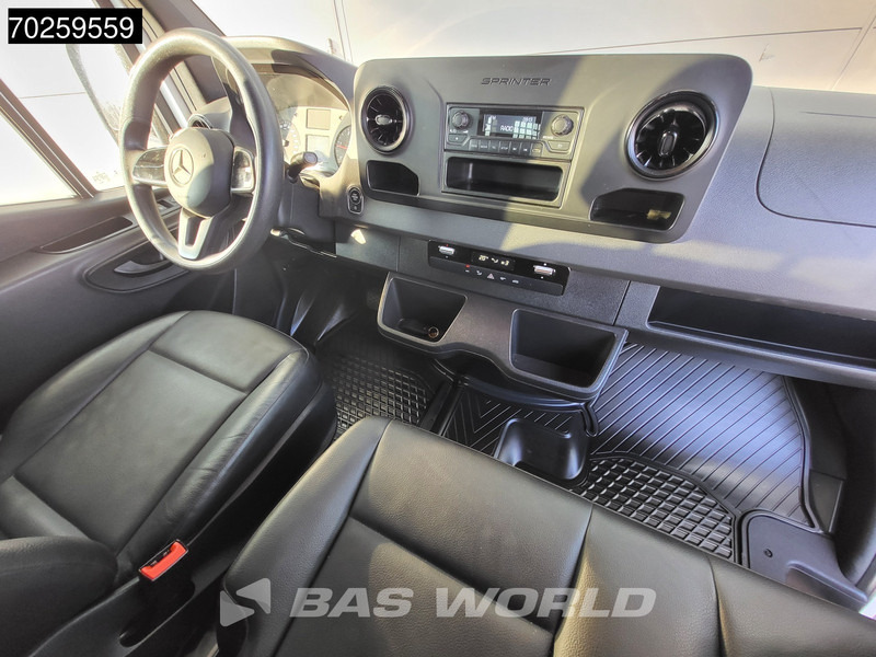 Mercedes-Benz Sprinter 317 CDI Dubbel Cabine Automaat Open Laadbak 3500KG Trekhaak 2m3 Airco Dubbel cabine Trekhaak - Малотоннажный бортовой грузовик: фото 5 Mercedes-Benz Sprinter 317 CDI Dubbel Cabine Automaat Open Laadbak 3500KG Trekhaak 2m3 Airco Dubbel cabine Trekhaak - Малотоннажный бортовой грузовик: фото 5