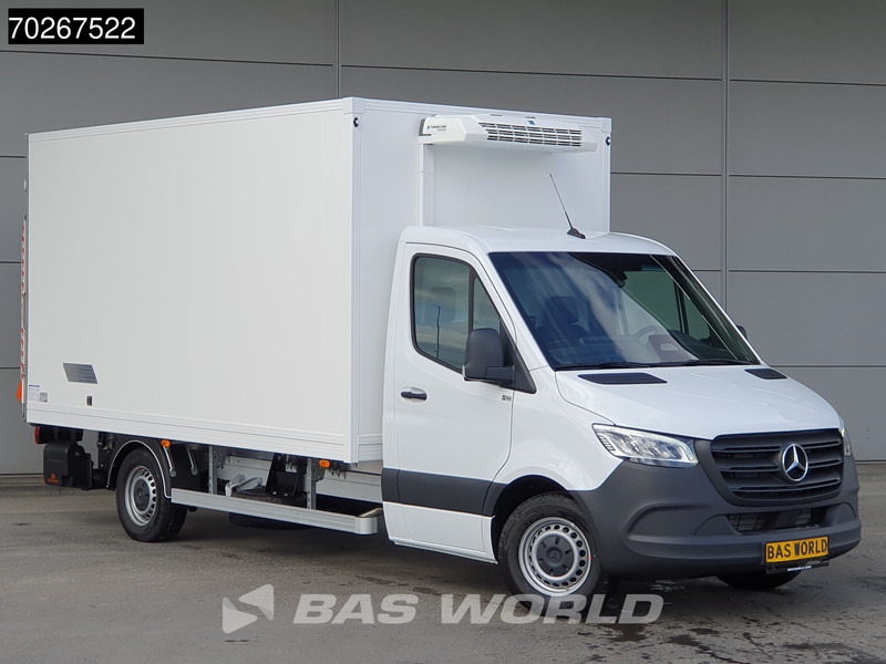 Mercedes-Benz Sprinter 317 CDI Koelwagen Vriezer Laadklep Thermo King V-200 MAX 230V Stekker LED Airco Euro6 Koel Koeler Kühl Kühler Vries Vriezer Kühl - Малотоннажный рефрижератор: фото 5 Mercedes-Benz Sprinter 317 CDI Koelwagen Vriezer Laadklep Thermo King V-200 MAX 230V Stekker LED Airco Euro6 Koel Koeler Kühl Kühler Vries Vriezer Kühl - Малотоннажный рефрижератор: фото 5