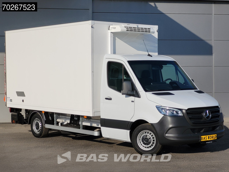 Mercedes-Benz Sprinter 317 CDI Koelwagen Vriezer Laadklep Thermo King V-200 MAX 230V Stekker LED Airco Euro6 Koel Koeler Kühl Kühler Vries Vriezer Kühl - Малотоннажный рефрижератор: фото 5 Mercedes-Benz Sprinter 317 CDI Koelwagen Vriezer Laadklep Thermo King V-200 MAX 230V Stekker LED Airco Euro6 Koel Koeler Kühl Kühler Vries Vriezer Kühl - Малотоннажный рефрижератор: фото 5