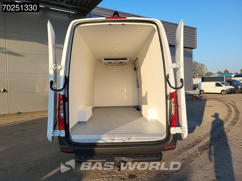 Mercedes-Benz Sprinter 317 CDI L3H2 Koelwagen Thermo King V-200 MAX 230V Stekker Trekhaak Airco Cruise Camera Navi Koeler Koel Kühlwagen 12m3 Airco Tre - Малотоннажный рефрижератор: фото 3 Mercedes-Benz Sprinter 317 CDI L3H2 Koelwagen Thermo King V-200 MAX 230V Stekker Trekhaak Airco Cruise Camera Navi Koeler Koel Kühlwagen 12m3 Airco Tre - Малотоннажный рефрижератор: фото 3