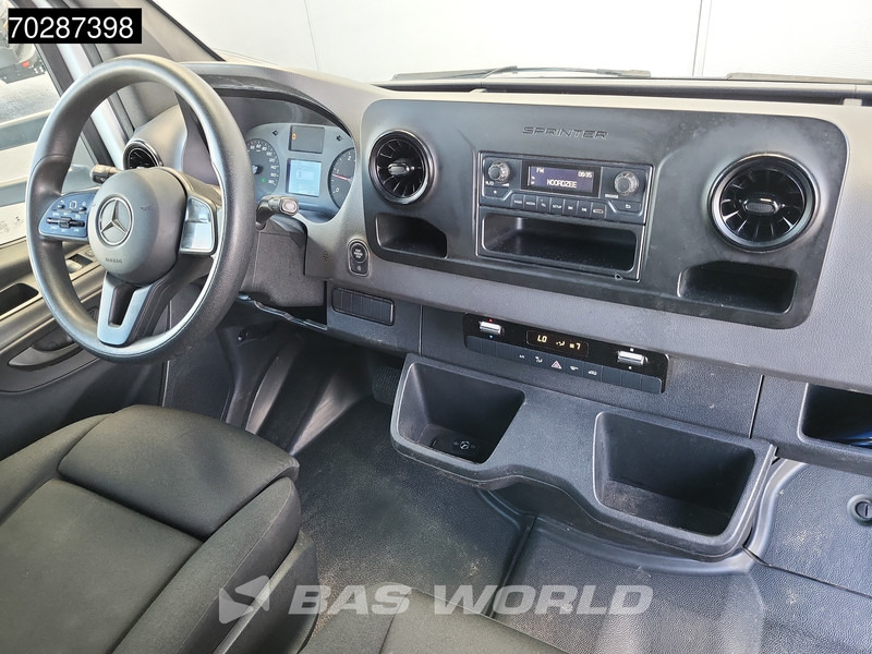 Малотоннажный фургон Mercedes-Benz Sprinter 514 CDI Automaat Bakwagen Dubbellucht Achterdeuren Airco Cruise Euro6 Meubelbak Koffer 20m3 Airco Cruise control: фото 8 Малотоннажный фургон Mercedes-Benz Sprinter 514 CDI Automaat Bakwagen Dubbellucht Achterdeuren Airco Cruise Euro6 Meubelbak Koffer 20m3 Airco Cruise control: фото 8