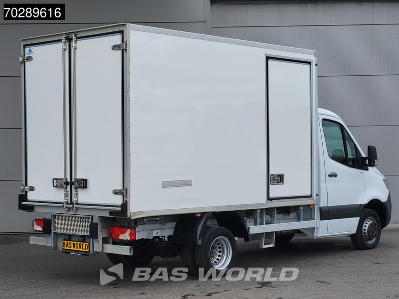 Mercedes-Benz Sprinter 515 CDI Koelwagen Dubbellucht Zijdeur Thermo King 230v-Stekker Airco Cruise MBUX CarPlay Euro6 Koel Koeler Kühl Kühler Kühlwagen - Малотоннажный рефрижератор: фото 5 Mercedes-Benz Sprinter 515 CDI Koelwagen Dubbellucht Zijdeur Thermo King 230v-Stekker Airco Cruise MBUX CarPlay Euro6 Koel Koeler Kühl Kühler Kühlwagen - Малотоннажный рефрижератор: фото 5