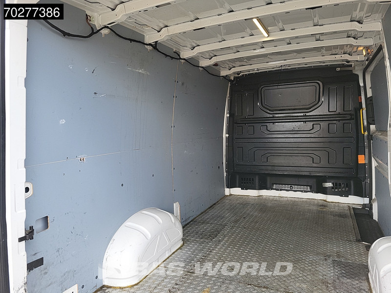 Volkswagen Crafter L3H2 Airco Navi Parkeersensoren L2H1 9m3 Airco - Цельнометаллический фургон: фото 5 Volkswagen Crafter L3H2 Airco Navi Parkeersensoren L2H1 9m3 Airco - Цельнометаллический фургон: фото 5
