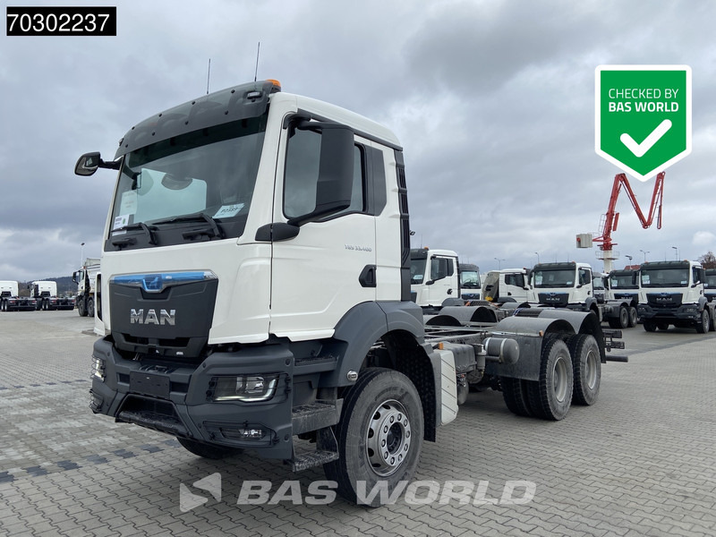 MAN TGS 33.400 6X4 NEW 6x4 chassis Big-Axle Manual Airco EURO 2 - Грузовик-шасси: фото 1 MAN TGS 33.400 6X4 NEW 6x4 chassis Big-Axle Manual Airco EURO 2 - Грузовик-шасси: фото 1