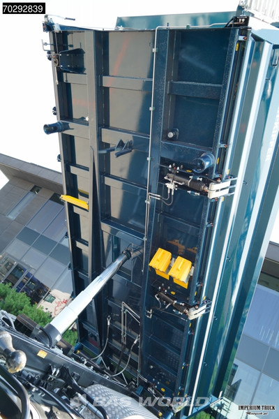 MAN TGS 41.480 TGS 8X8 - Самосвал: фото 3 MAN TGS 41.480 TGS 8X8 - Самосвал: фото 3