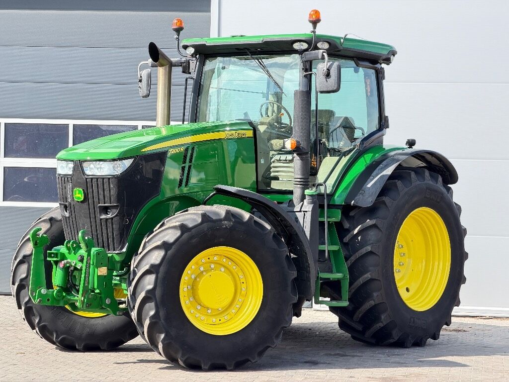 John Deere 7200 R - Трактор: фото 3 John Deere 7200 R - Трактор: фото 3