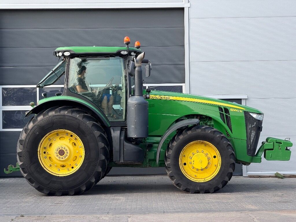 John Deere 8360 R AutoPower - Трактор: фото 5 John Deere 8360 R AutoPower - Трактор: фото 5