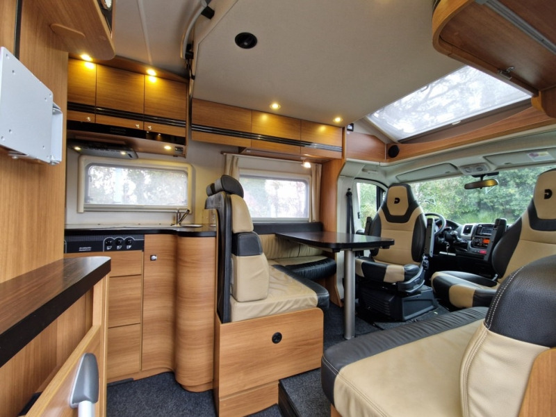 Dethleffs Edition Magic - Полуинтегрированный автодом: фото 3 Dethleffs Edition Magic - Полуинтегрированный автодом: фото 3