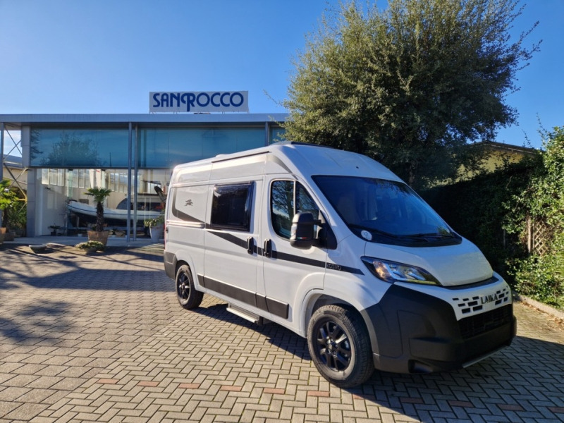 Laika Kosmo 50 Camper Van - Кастенваген: фото 1 Laika Kosmo 50 Camper Van - Кастенваген: фото 1