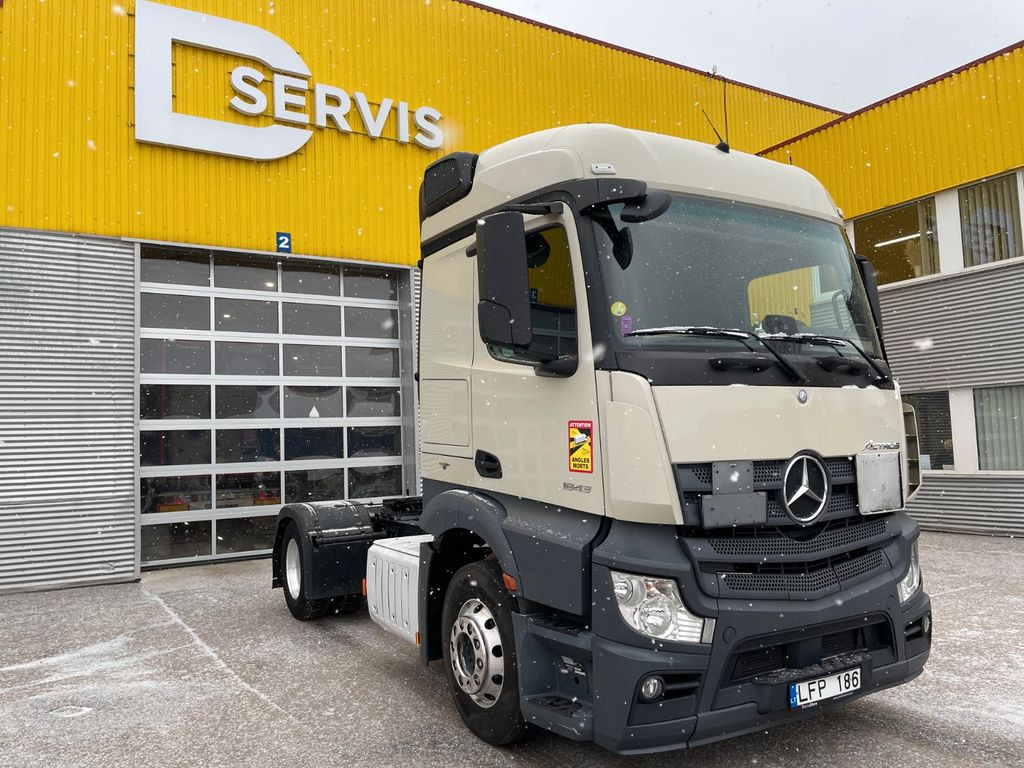 Mercedes-Benz Actros 1843 ADR 7 unit - Тягач: фото 2 Mercedes-Benz Actros 1843 ADR 7 unit - Тягач: фото 2
