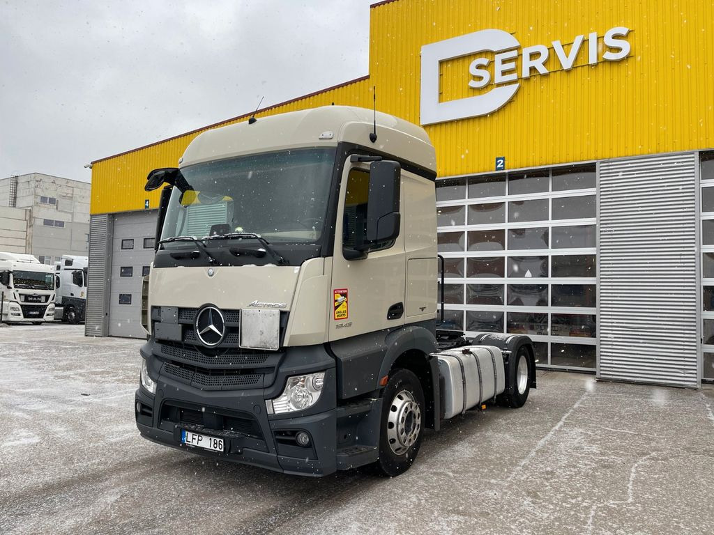 Mercedes-Benz Actros 1843 ADR 7 unit - Тягач: фото 1 Mercedes-Benz Actros 1843 ADR 7 unit - Тягач: фото 1