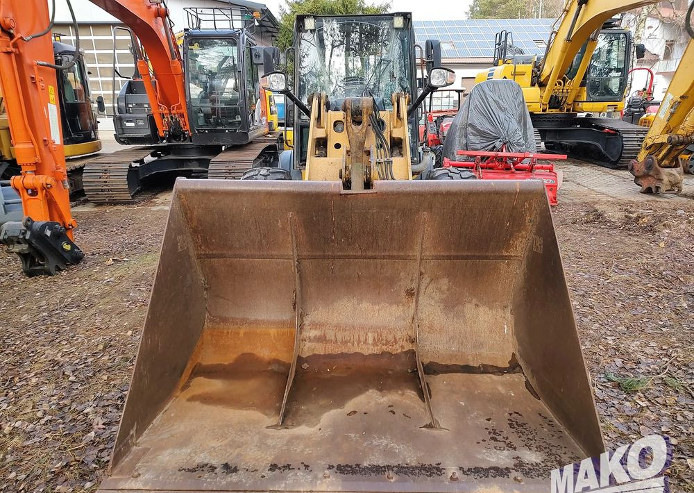 Caterpillar 906M - Колёсный погрузчик: фото 4 Caterpillar 906M - Колёсный погрузчик: фото 4