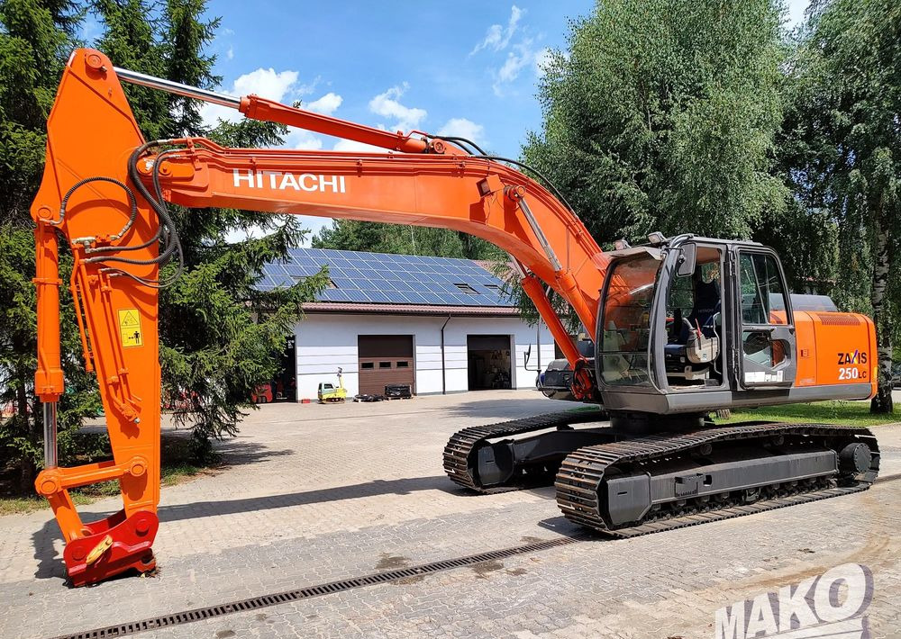 Hitachi ZX250 LCN-3 - Гусеничный экскаватор: фото 1 Hitachi ZX250 LCN-3 - Гусеничный экскаватор: фото 1