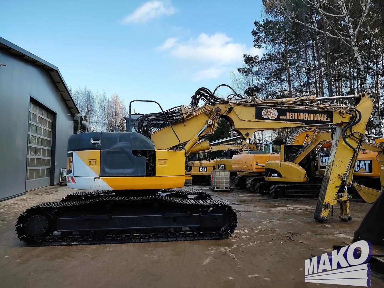 KOMATSU PC228USLC-3 - Гусеничный экскаватор: фото 5 KOMATSU PC228USLC-3 - Гусеничный экскаватор: фото 5