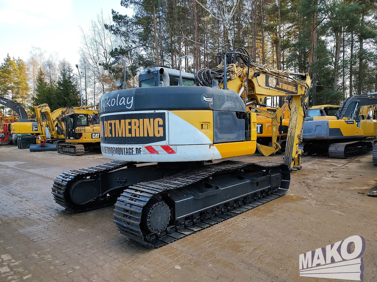 KOMATSU PC228USLC-3 - Гусеничный экскаватор: фото 4 KOMATSU PC228USLC-3 - Гусеничный экскаватор: фото 4