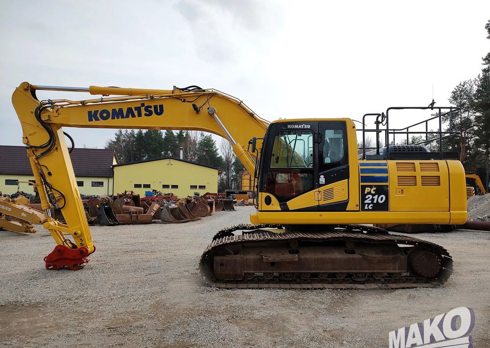 Komatsu PC210 LC-10 - Гусеничный экскаватор: фото 2 Komatsu PC210 LC-10 - Гусеничный экскаватор: фото 2
