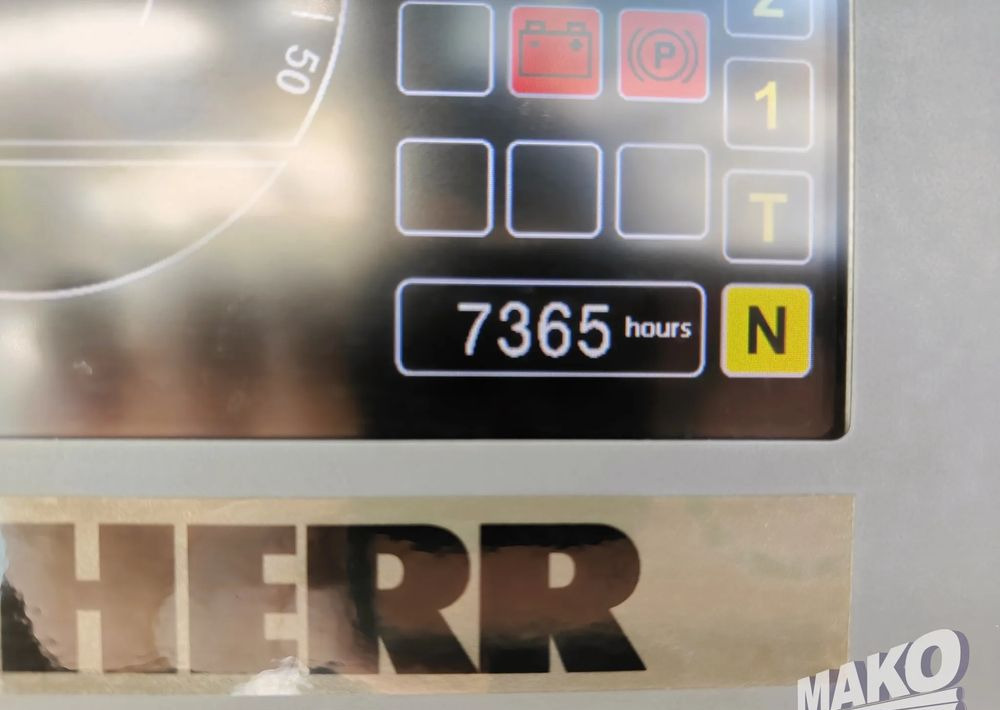 Колёсный погрузчик Liebherr L566: фото 14 Колёсный погрузчик Liebherr L566: фото 14