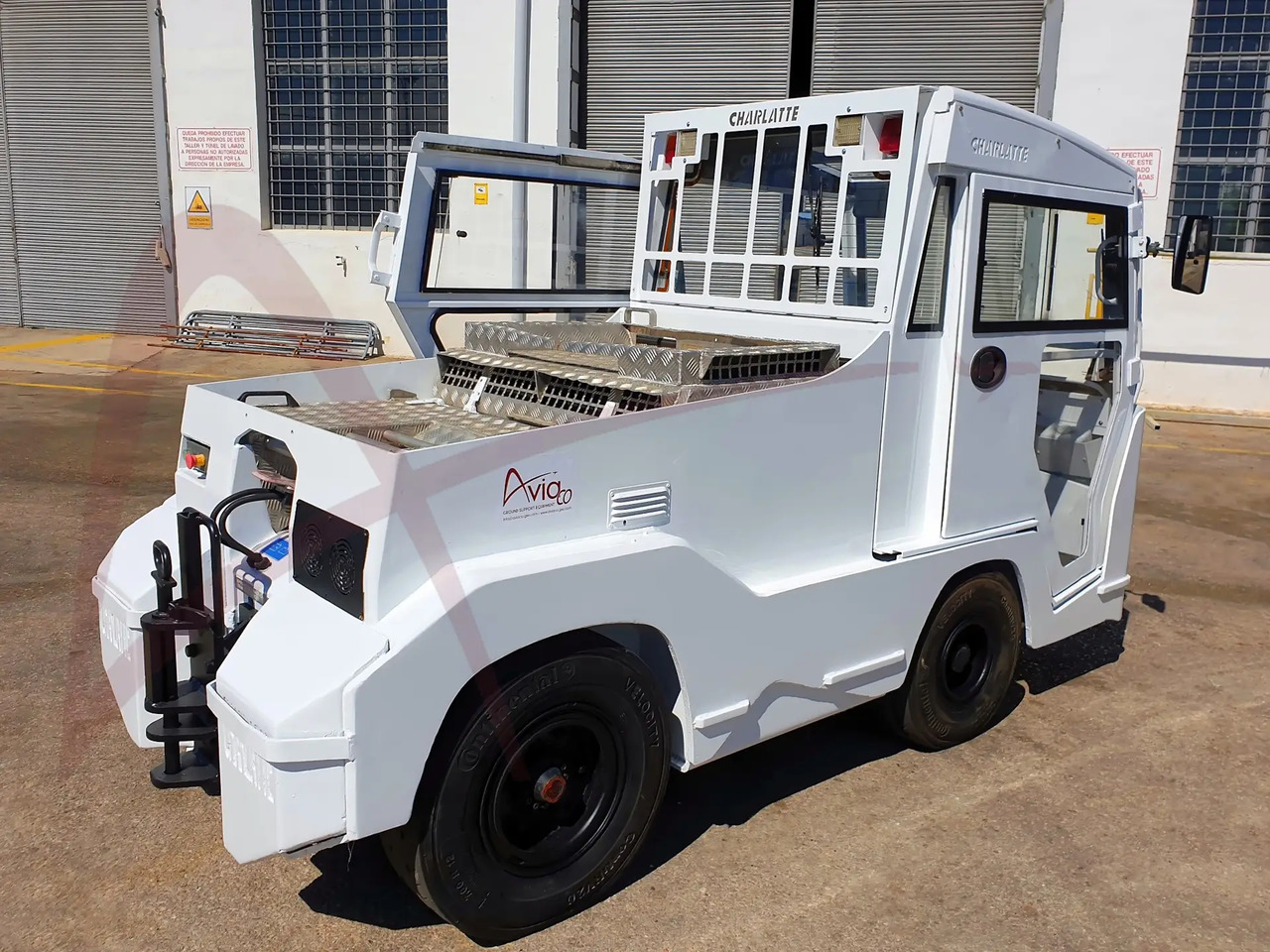 CHARLATTE TE.225 - Багажный тягач: фото 2 CHARLATTE TE.225 - Багажный тягач: фото 2