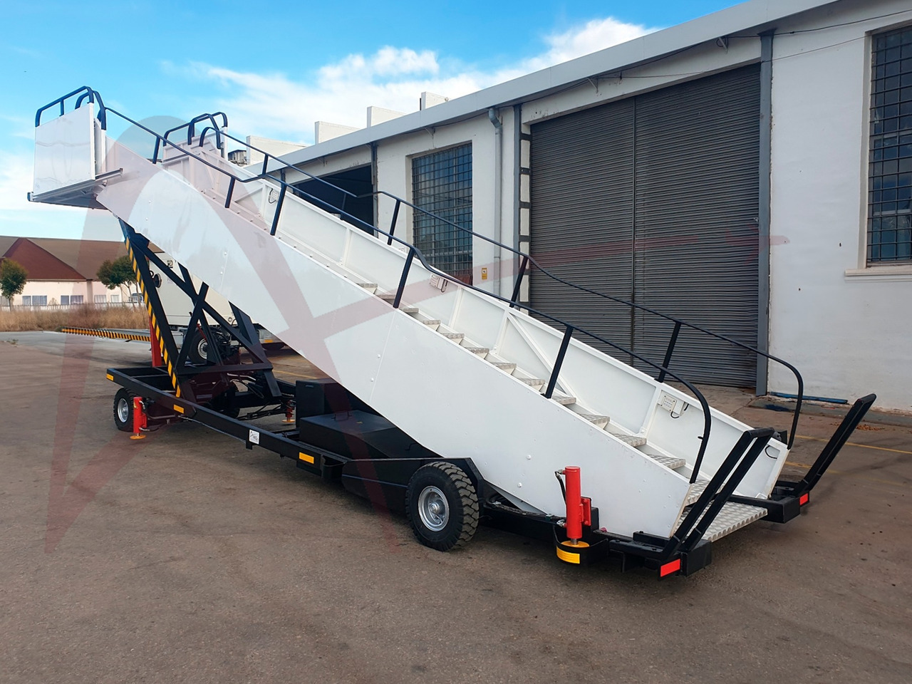 EDGHILL 480-1 - Пассажирский трап: фото 1 EDGHILL 480-1 - Пассажирский трап: фото 1