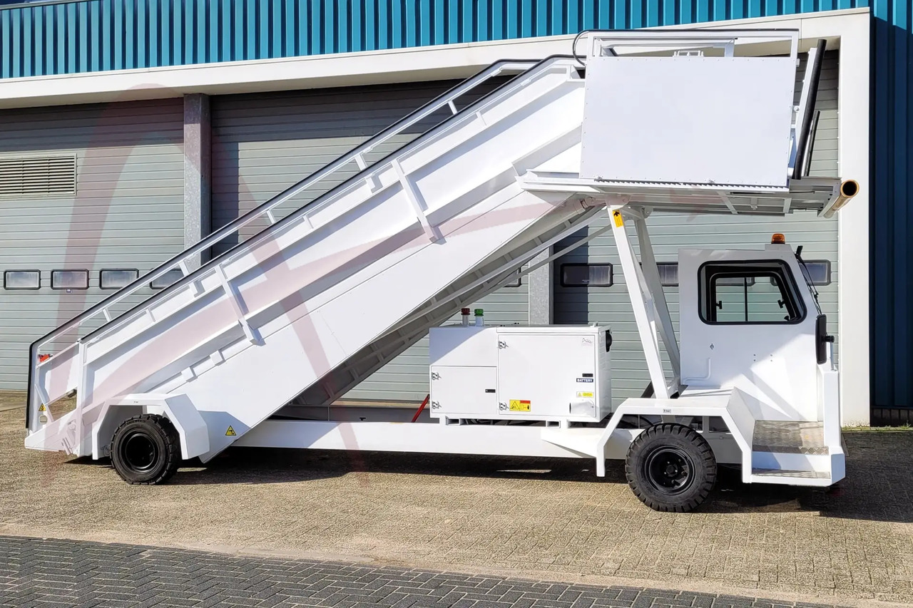 EINSA EDU-A - Пассажирский трап: фото 1 EINSA EDU-A - Пассажирский трап: фото 1