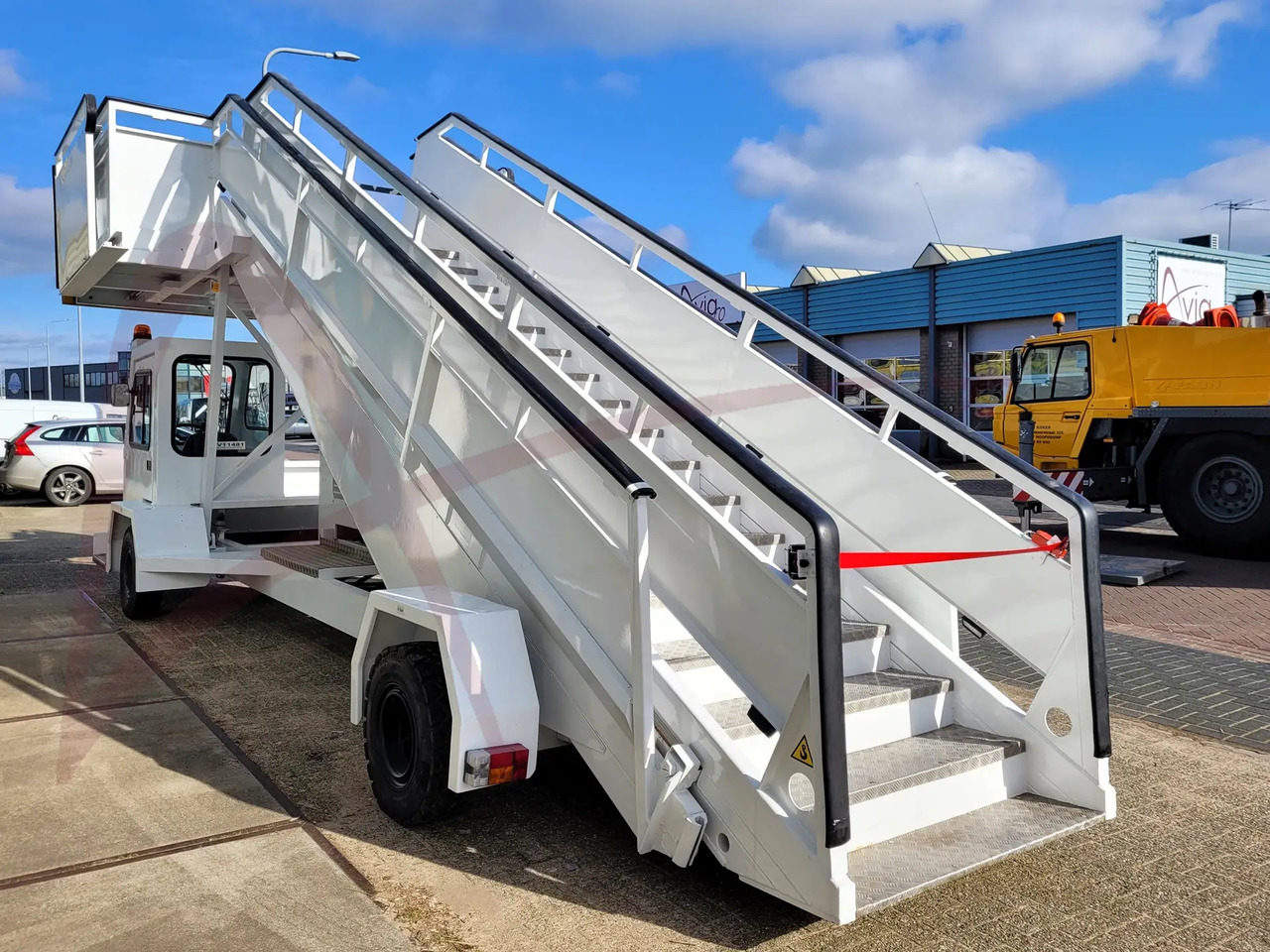 EINSA EDU-A - Пассажирский трап: фото 2 EINSA EDU-A - Пассажирский трап: фото 2