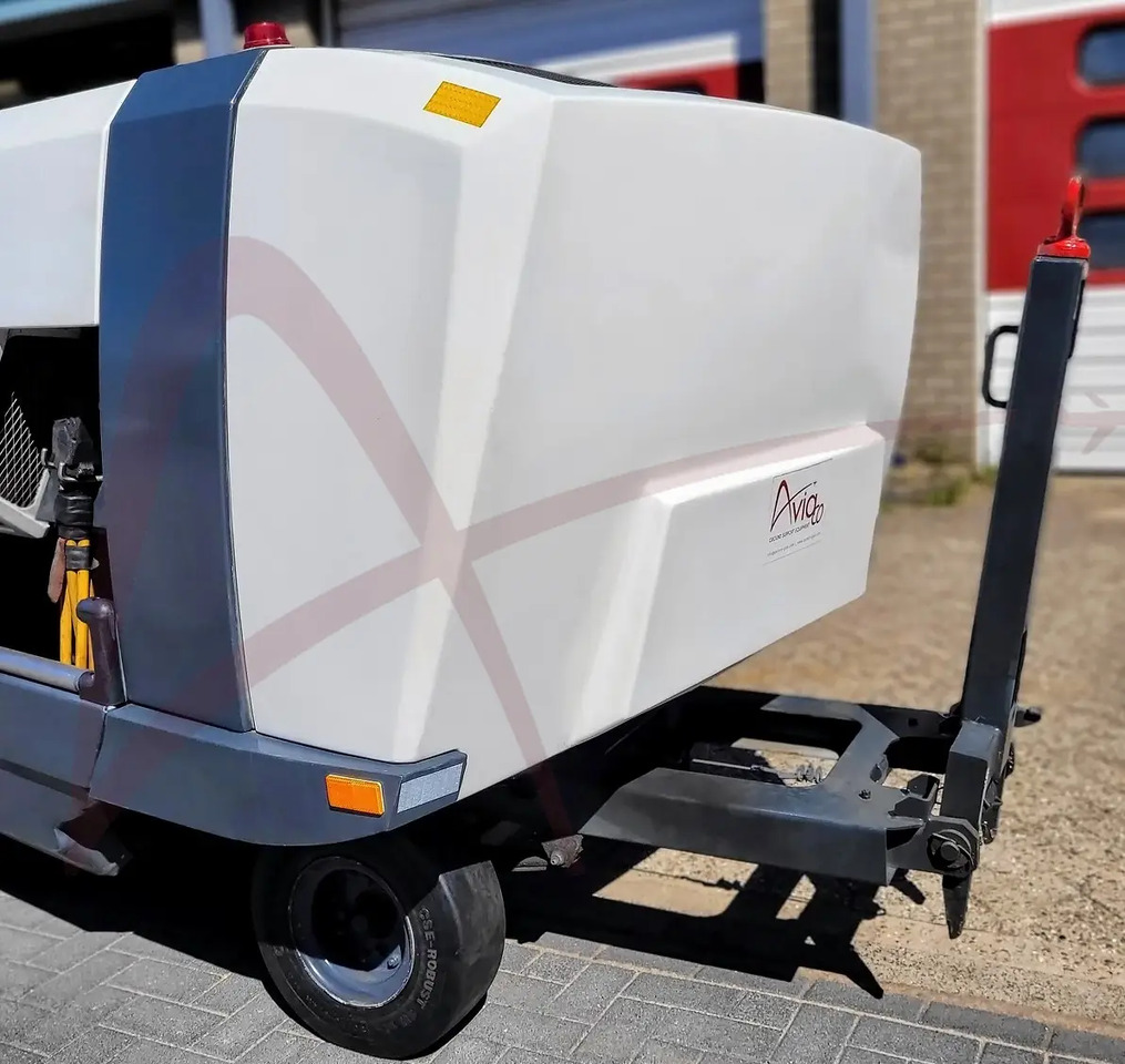 HITZINGER 100MDE18 - Аэродромный источник питания: фото 2 HITZINGER 100MDE18 - Аэродромный источник питания: фото 2